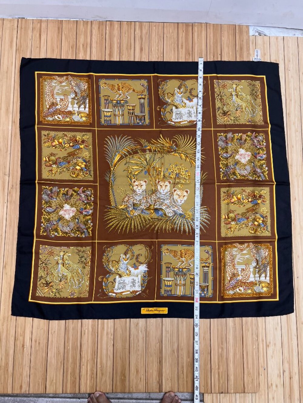 Leopard-Tiger Family Salvatore Ferragamo Scarf SilkSatin 34" Gold Brown (27 - Picture 13 of 15